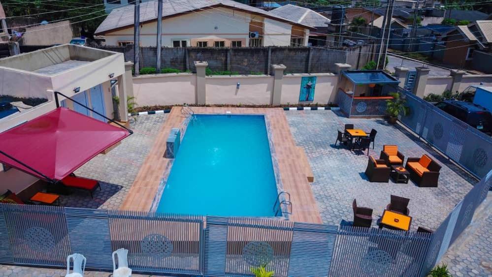 Fawzy Hotel Ibadan Buitenkant foto