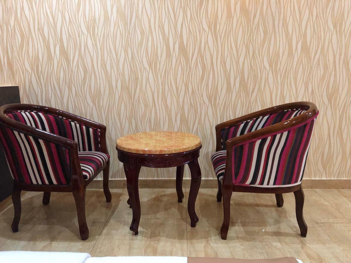 Fawzy Hotel Ibadan Buitenkant foto